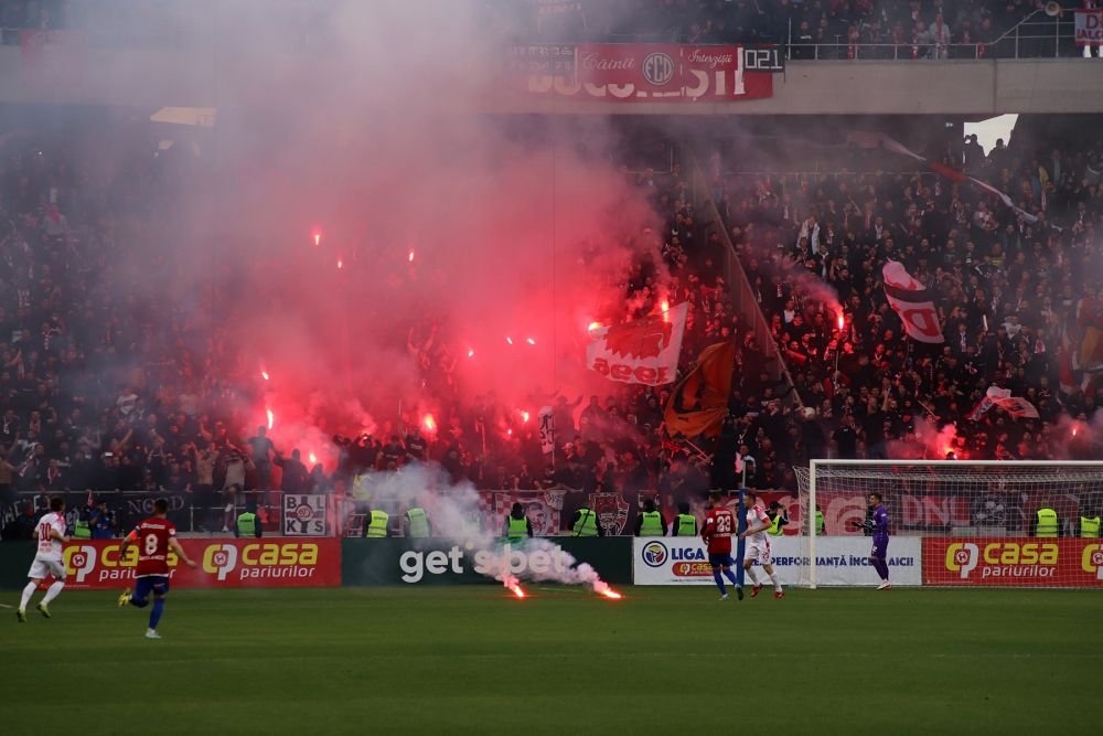 Duel colosal între galerii la Steaua - Dinamo! Sute de bannere, coregrafii, torțe și spectacol în tribune_10
