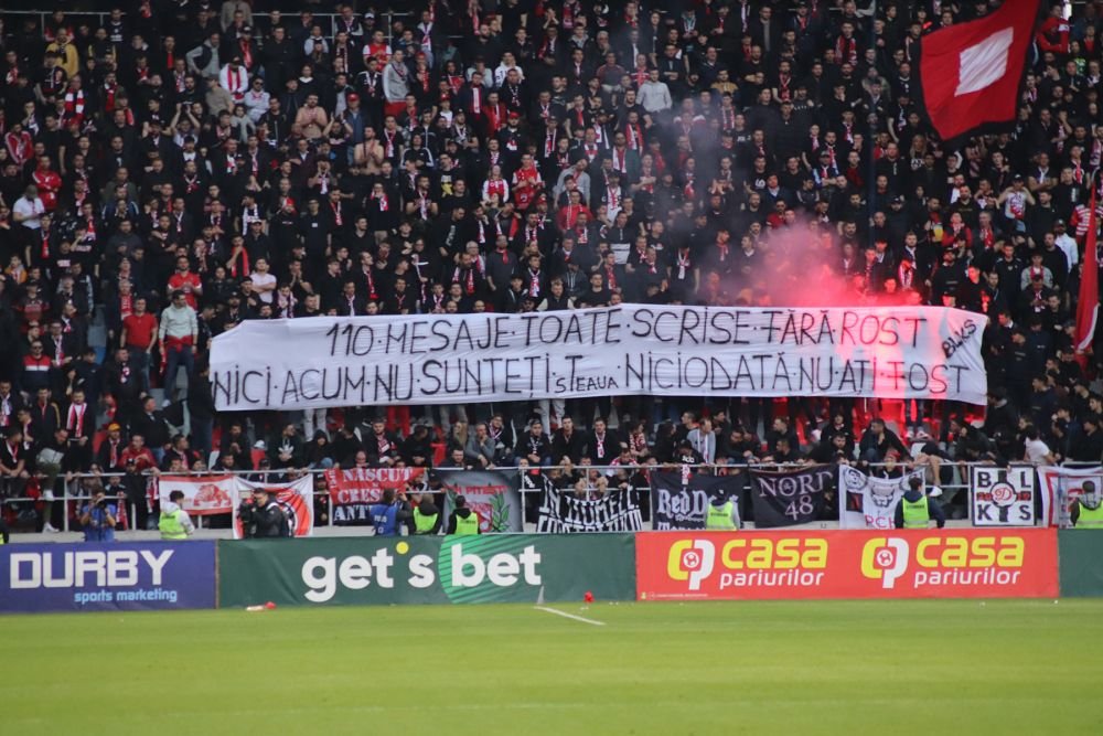 Duel colosal între galerii la Steaua - Dinamo! Sute de bannere, coregrafii, torțe și spectacol în tribune_18
