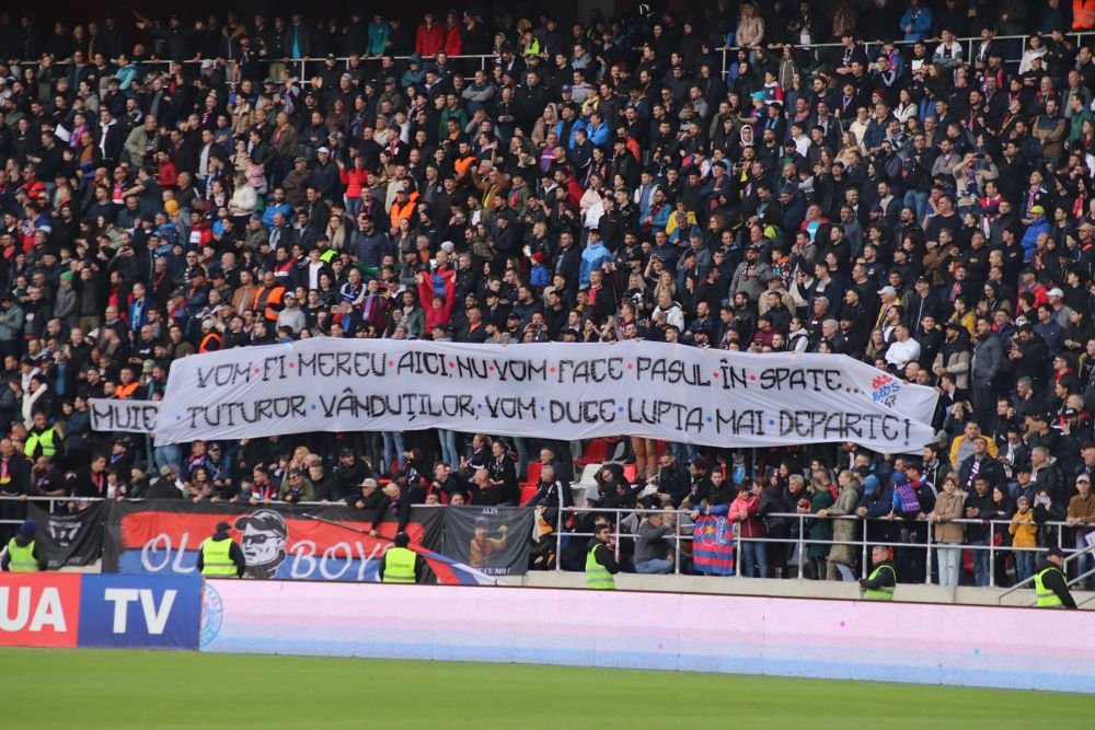 Duel colosal între galerii la Steaua - Dinamo! Sute de bannere, coregrafii, torțe și spectacol în tribune_19