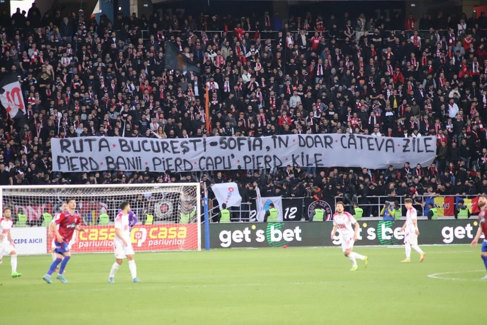 Duel colosal între galerii la Steaua - Dinamo! Sute de bannere, coregrafii, torțe și spectacol în tribune_37