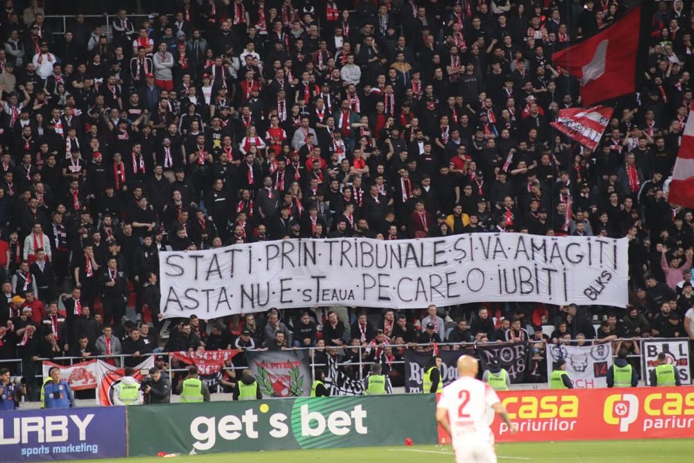 Duel colosal între galerii la Steaua - Dinamo! Sute de bannere, coregrafii, torțe și spectacol în tribune_39