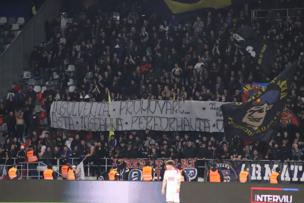 Duel colosal între galerii la Steaua - Dinamo! Sute de bannere, coregrafii, torțe și spectacol în tribune_56
