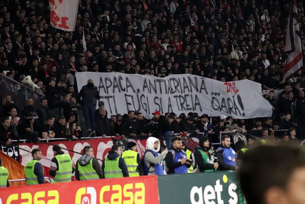 Duel colosal între galerii la Steaua - Dinamo! Sute de bannere, coregrafii, torțe și spectacol în tribune_69