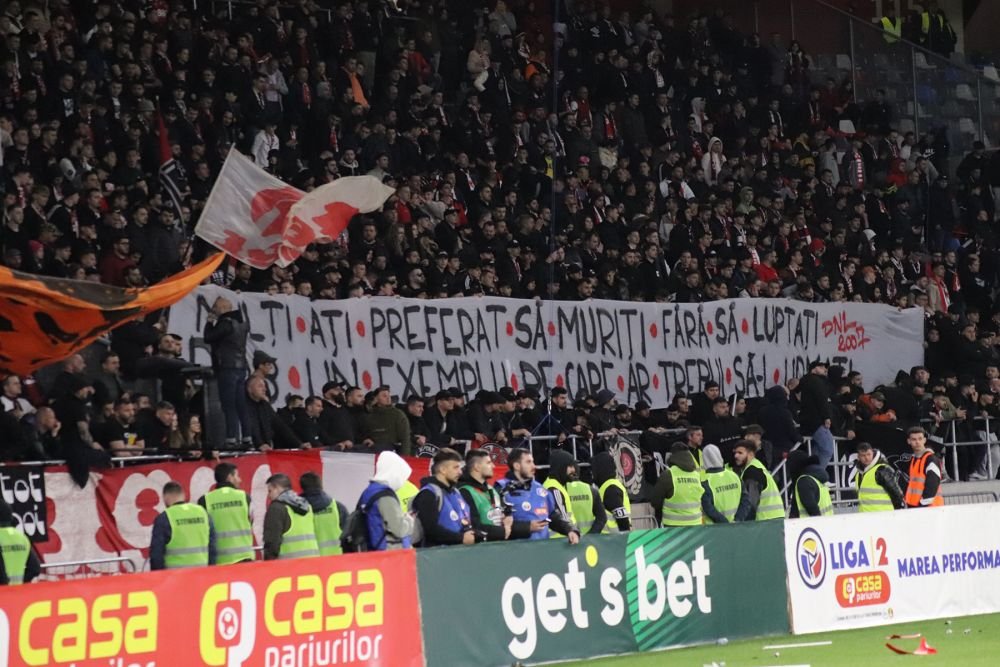 Duel colosal între galerii la Steaua - Dinamo! Sute de bannere, coregrafii, torțe și spectacol în tribune_91
