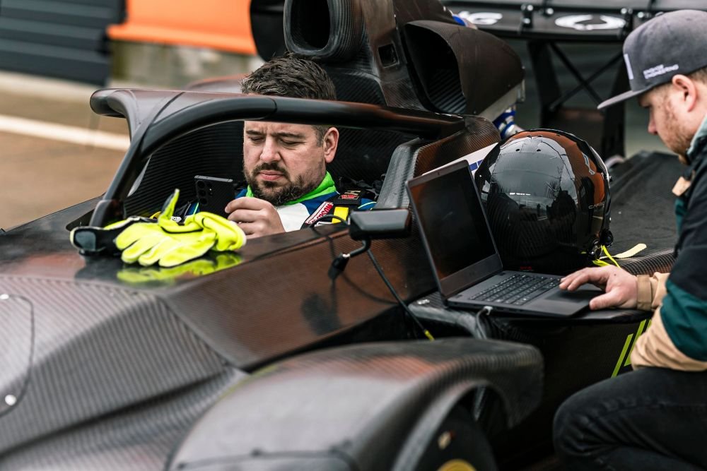 Ce surpriză are Costel Cășuneanu pentru noul sezon. Cu ce model va pilota în super rally și viteză în coastă_3
