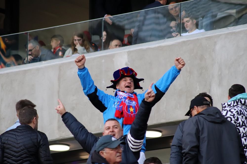 Fotografii de la derby-ul Steaua - Dinamo. Nervi pe teren, spectacol în tribune_11