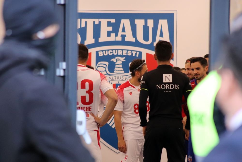 Fotografii de la derby-ul Steaua - Dinamo. Nervi pe teren, spectacol în tribune_13