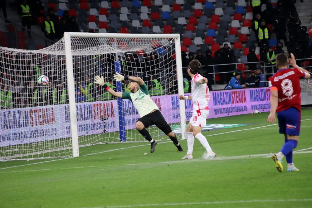 Fotografii de la derby-ul Steaua - Dinamo. Nervi pe teren, spectacol în tribune_48