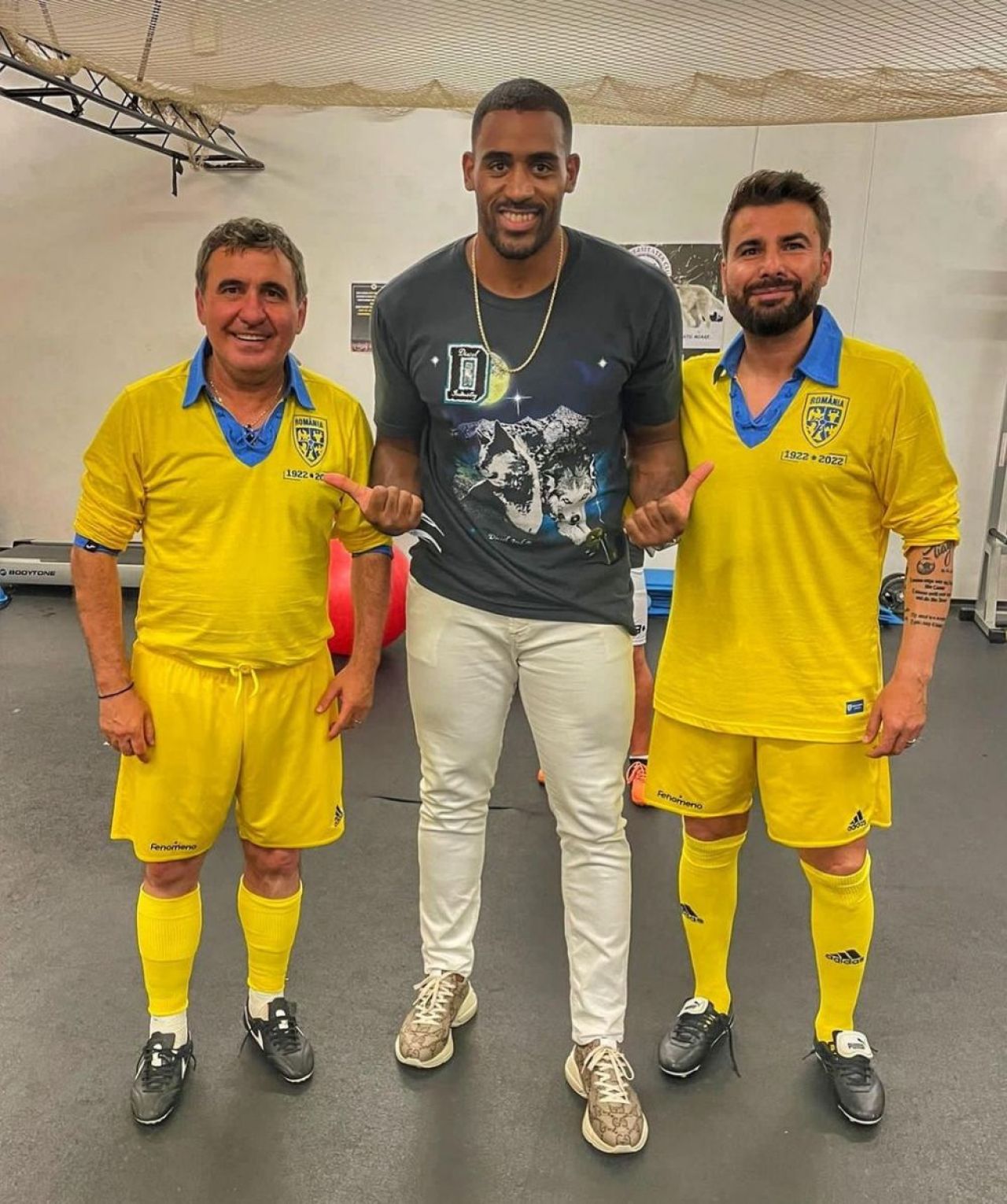 Benny Adegbuyi a dezvăluit cu ce echipă de fotbal ține: „Ne-a adus cele mai multe bucurii de-a lungul anilor!”_21