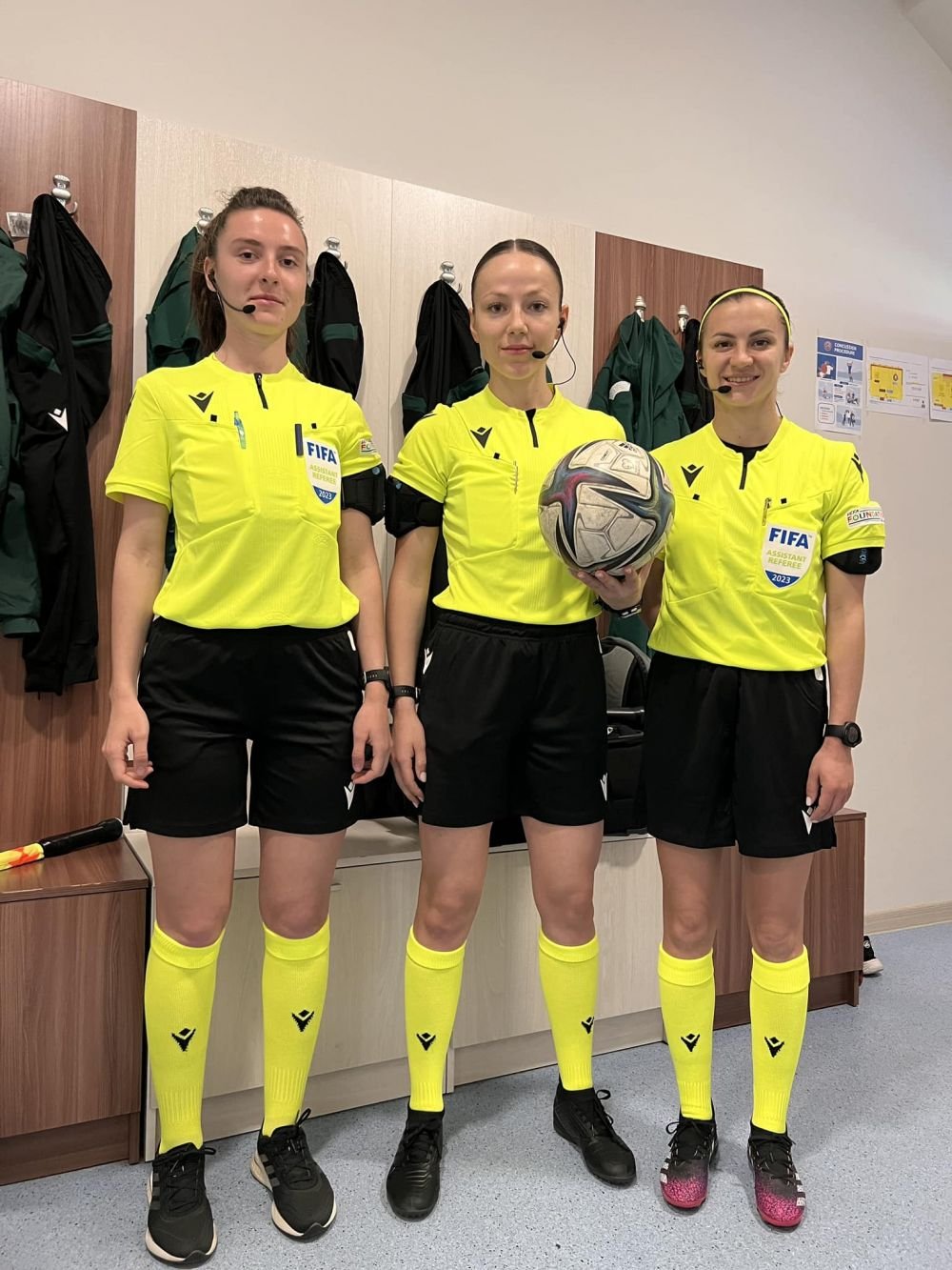 Cum arată și cum fluieră Elena Gobjilă, model și arbitru FIFA în Republica Moldova!_7