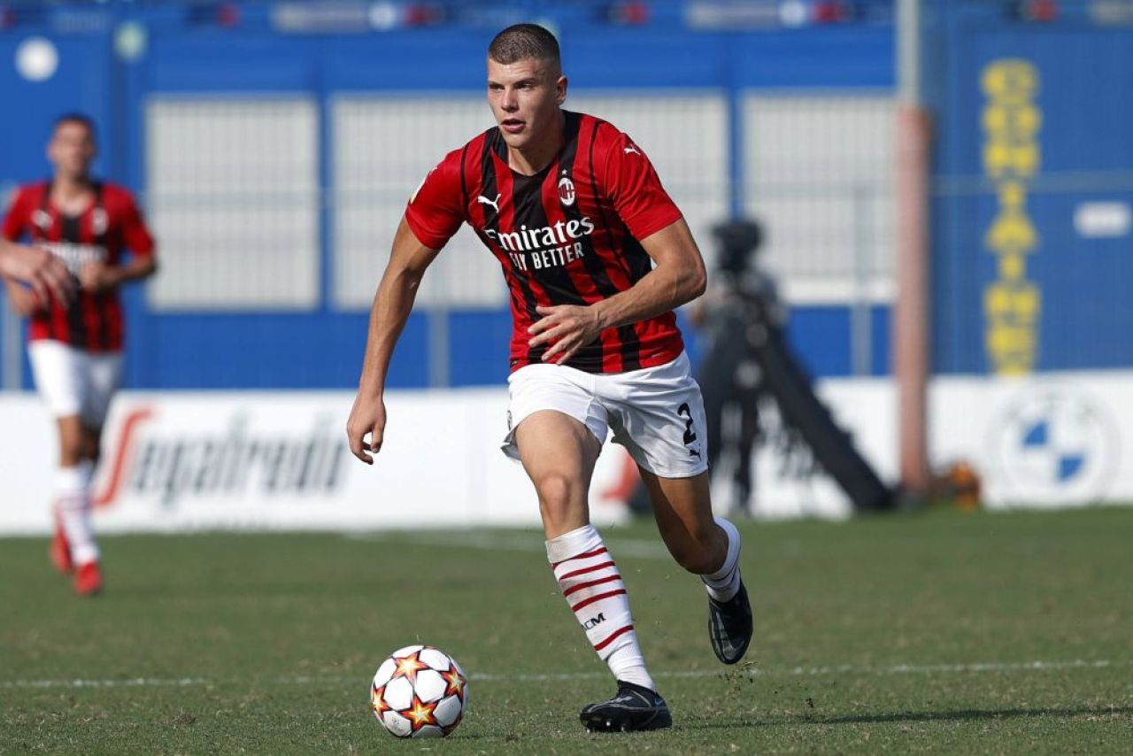 A refuzat România, iar acum poate debuta la AC Milan! Anunțul făcut de Gazzetta dello Sport_2