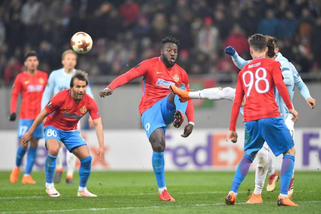 Jucătorul de la FCSB de aproape 100 kg: „Făcea fasting între excursiile de la masă la bufet!” Dezvăluirea lui Mihai Stoica _11