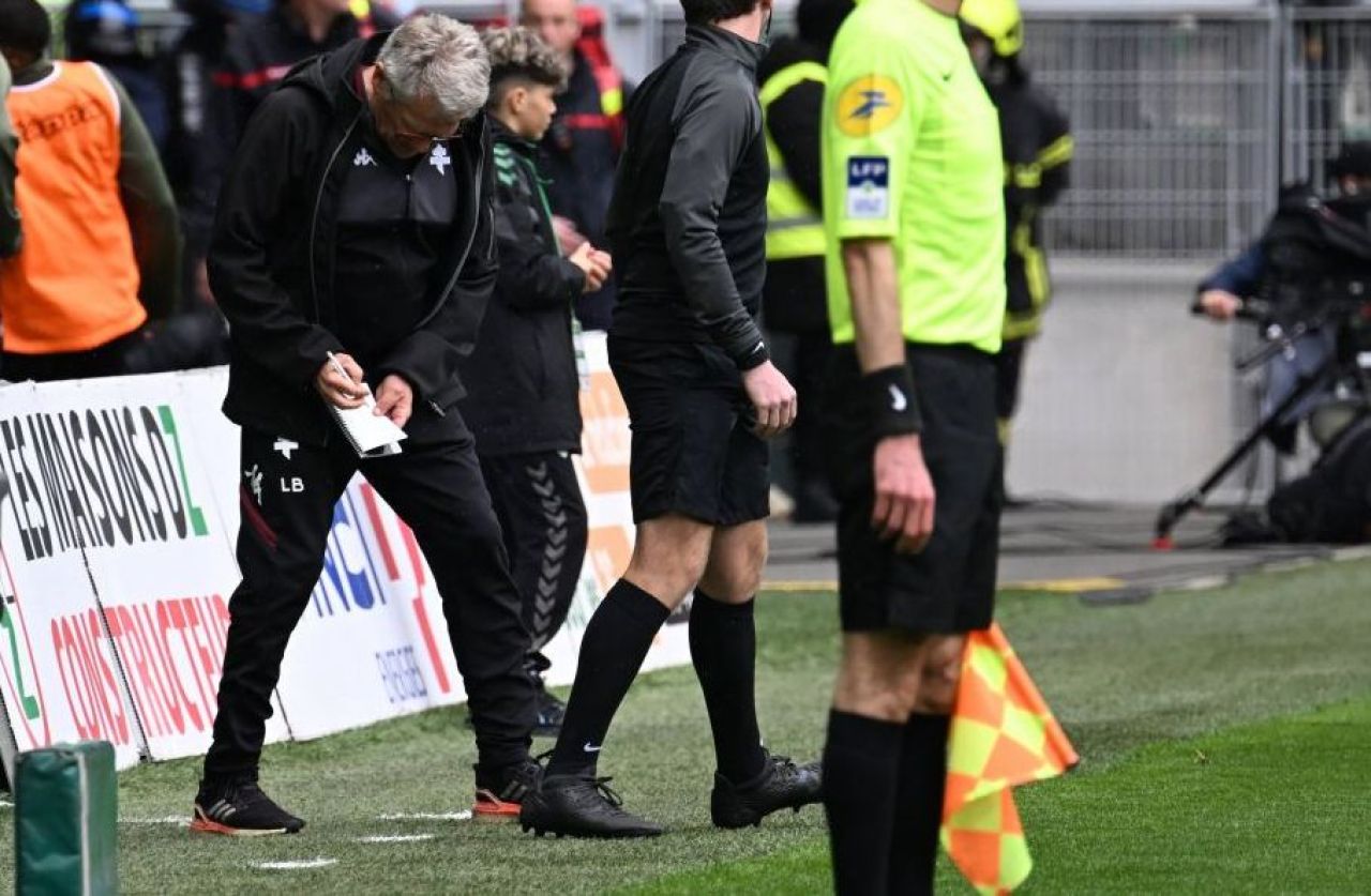 Șah-mat à la Laszlo Boloni! FC Metz i-a dat 3 goluri într-un sfert de oră celei mai galonate echipe din Franța și a urcat pe loc de promovare în Ligue 1_6