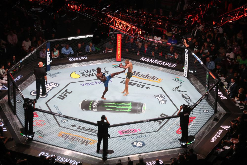 Bătut și marginalizat în copilărie! Povestea campionului care a învățat să lupte din desene animate_5