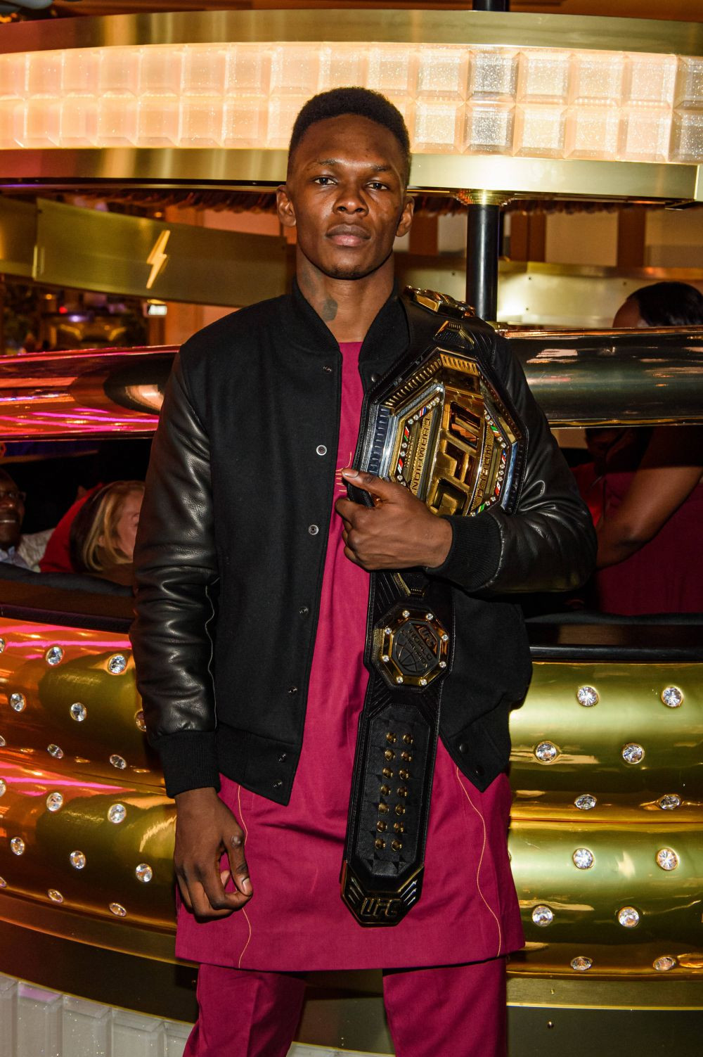 Bătut și marginalizat în copilărie! Povestea campionului care a învățat să lupte din desene animate_9