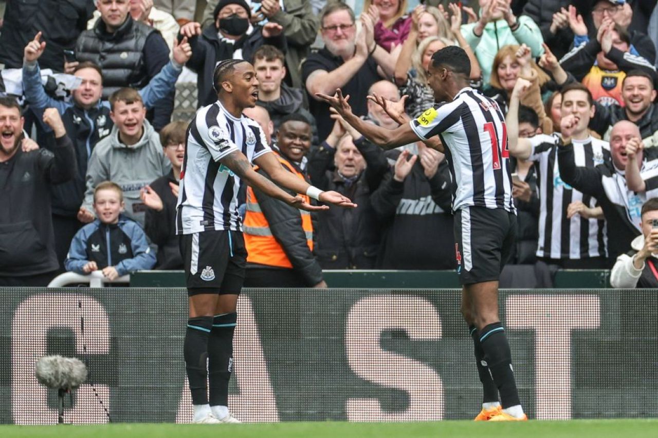 Un gol la patru minute! Dezastru pentru Tottenham în meciul cu Newcastle: era 5-0 din minutul 21! Cât s-a terminat _5