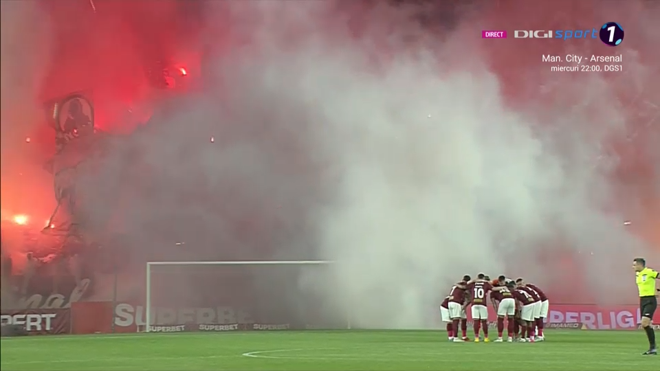 Spectacol pirotehnic spectaculos pe Giulești, înaintea fluierului de start! Rapid - FCSB a fost întârziat câteva minute_4