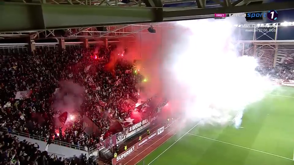 Spectacol pirotehnic spectaculos pe Giulești, înaintea fluierului de start! Rapid - FCSB a fost întârziat câteva minute_7