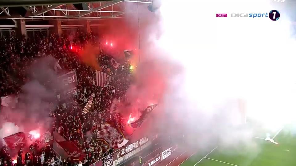 Spectacol pirotehnic spectaculos pe Giulești, înaintea fluierului de start! Rapid - FCSB a fost întârziat câteva minute_11