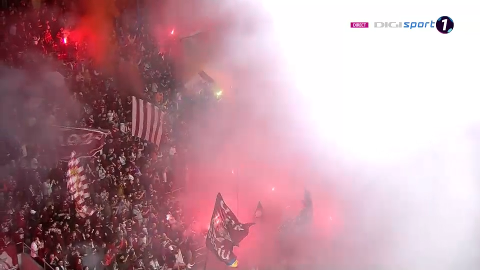 Spectacol pirotehnic spectaculos pe Giulești, înaintea fluierului de start! Rapid - FCSB a fost întârziat câteva minute_17