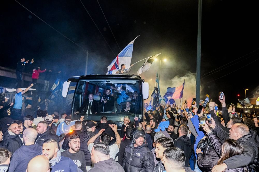 Sărbătoare la Napoli! Fanii au ieșit în stradă după victoria cu Juventus, chiar dacă echipa nu este matematic campioană_4
