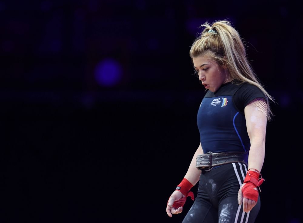 Minunatele Mihaela Cambei, Loredana Toma și Andreea Cotruța, felicitate de ministrul Eduard Novak pentru cele 9 titluri europene la haltere!_9
