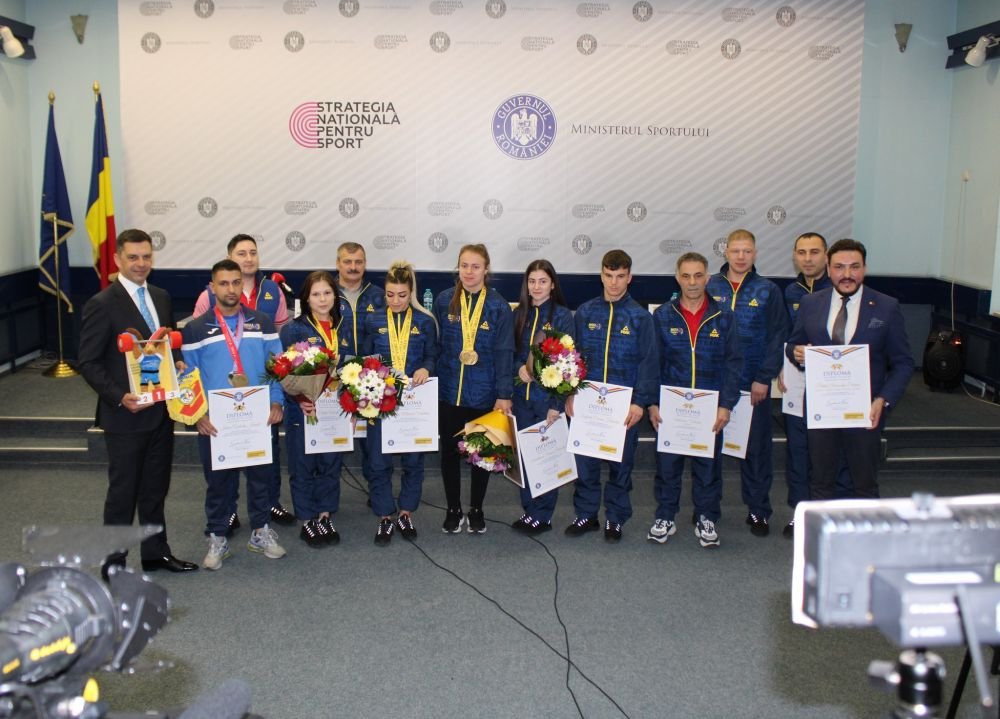 Minunatele Mihaela Cambei, Loredana Toma și Andreea Cotruța, felicitate de ministrul Eduard Novak pentru cele 9 titluri europene la haltere!_31