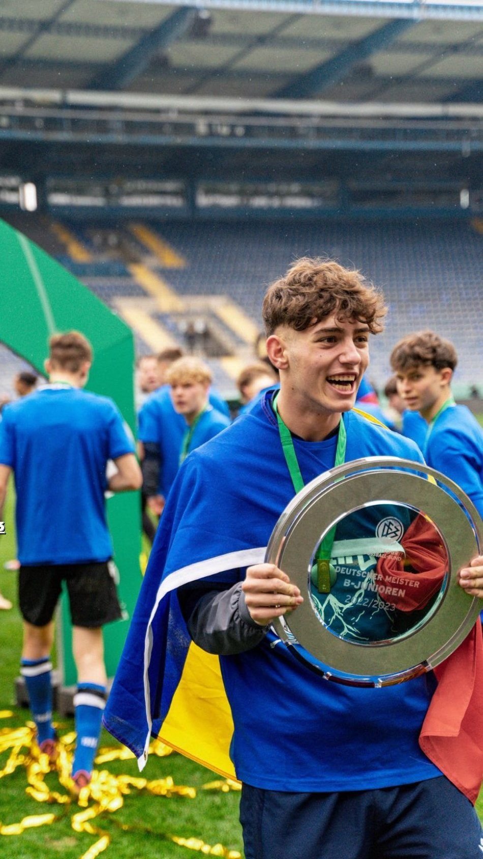 Interviu cu fotbalistul român campion și titular în Bundesliga: ”Nu am primit niciun răspuns de la FRF până acum!”_14
