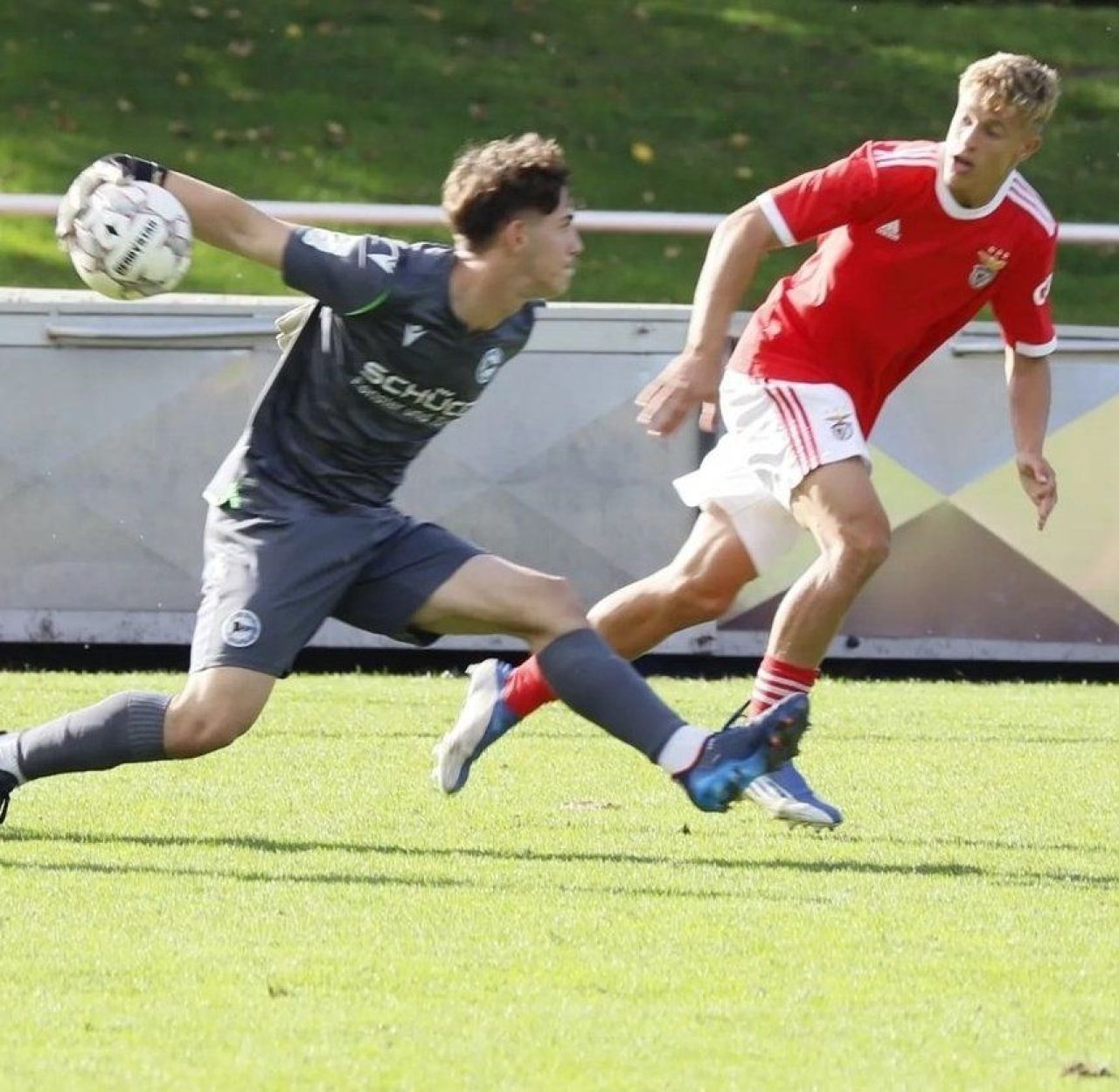 Interviu cu fotbalistul român campion și titular în Bundesliga: ”Nu am primit niciun răspuns de la FRF până acum!”_17