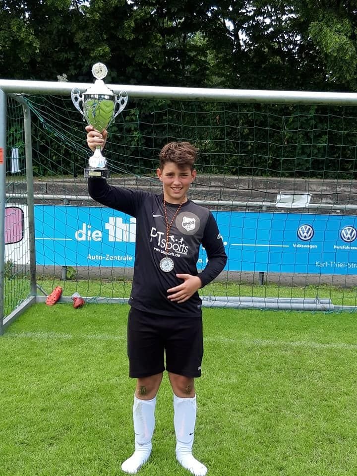 Interviu cu fotbalistul român campion și titular în Bundesliga: ”Nu am primit niciun răspuns de la FRF până acum!”_18