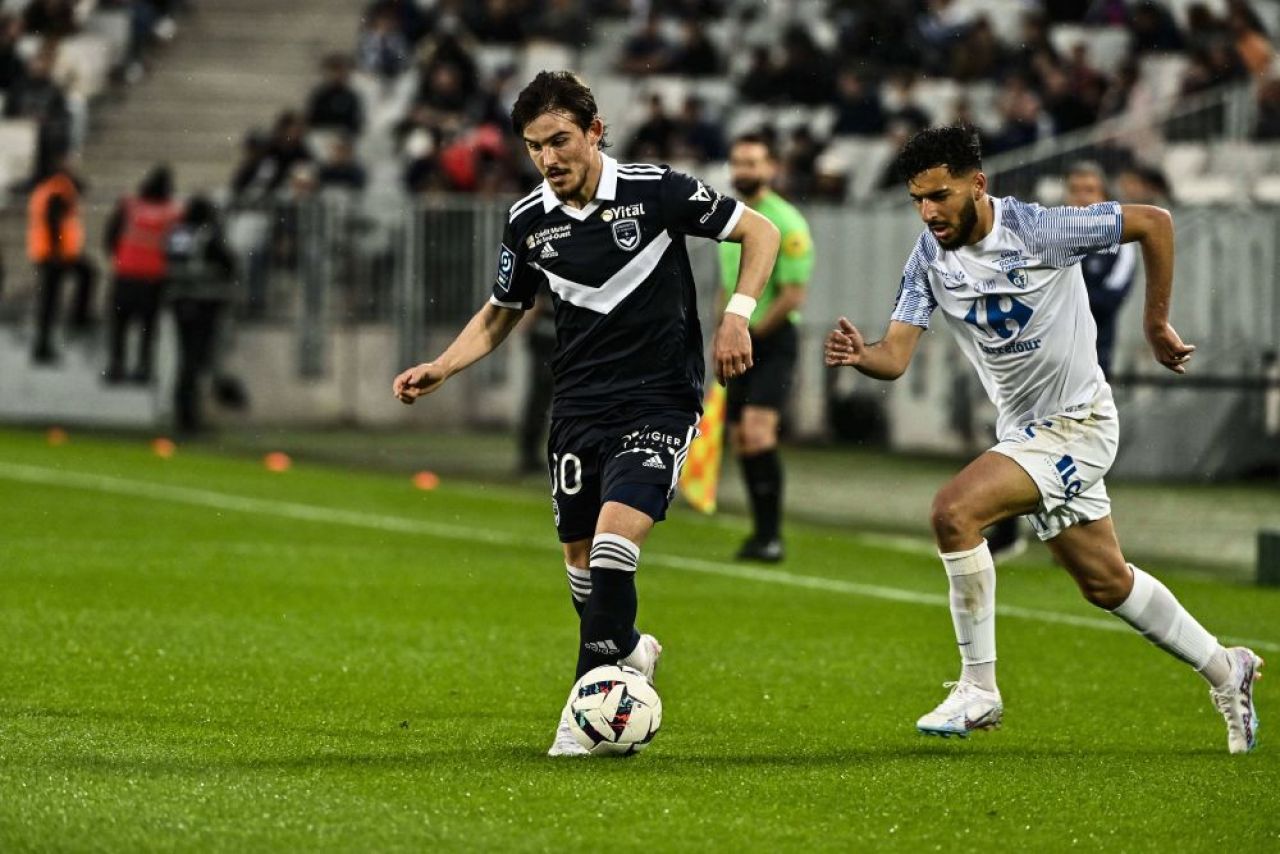 Alexi Pitu și-a câștigat locul de titular la Bordeaux! Dublă ratare uluitoare pentru român în victoria convingătoare cu Grenoble_1