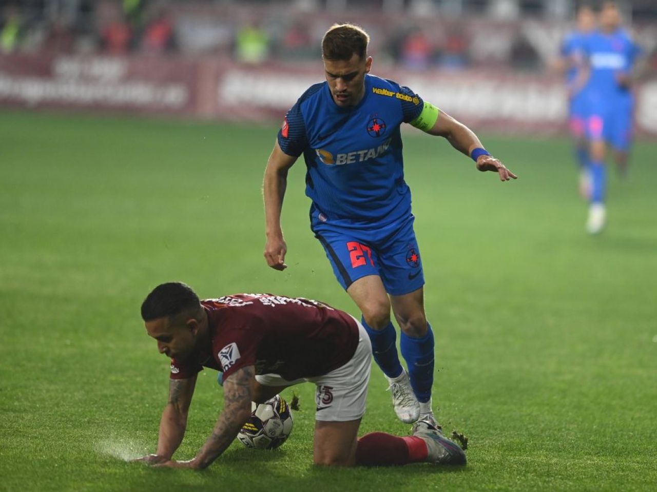 „Nu-mi aduc aminte de jucător care plânge pe teren mai mult decât el!” Critici dure pentru un star de la FCSB: „Ce e asta?”_1
