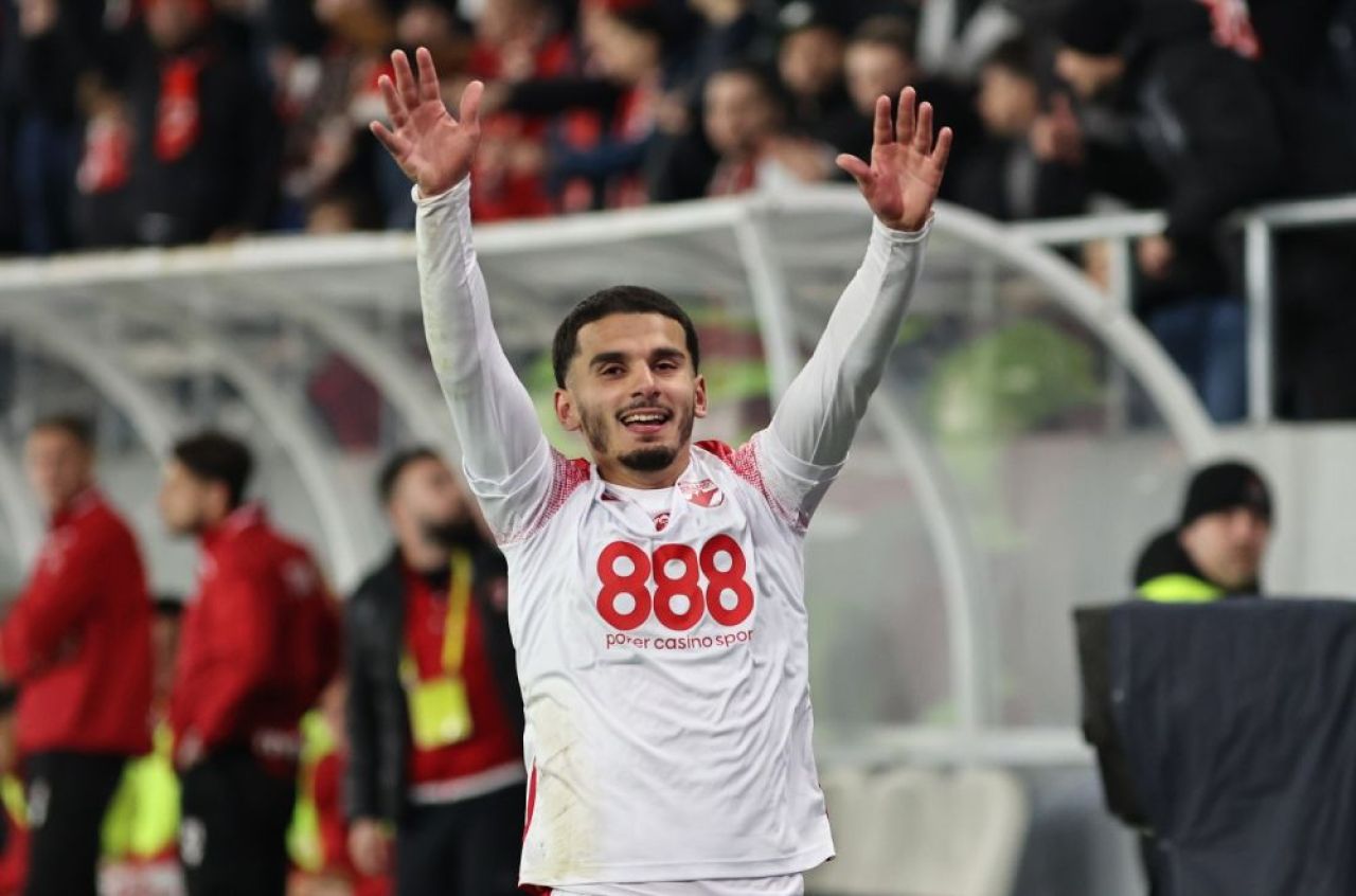 Dinamo - Poli Iași 1-3! Oncescu, un nou meci slab în poarta „câinilor”. „Roș-albii”, tot mai departe de promovarea directă_1