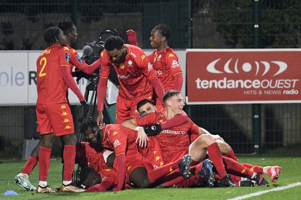 A retrogradat cu Dinamo și a prins contractul carierei. Fostul jucător al ”roș-albilor” e titular în Franța_4
