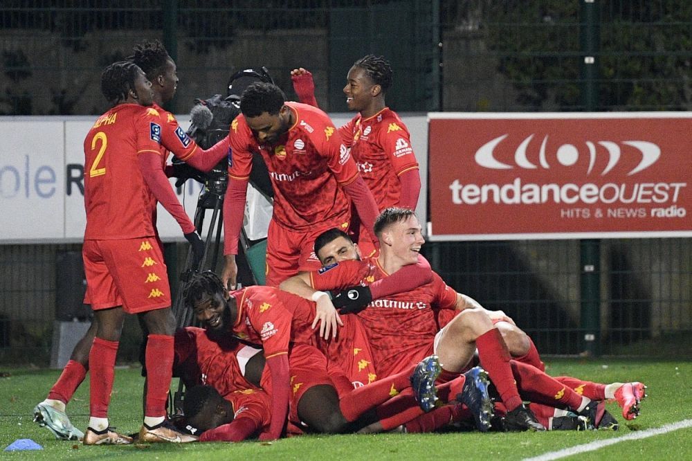 A retrogradat cu Dinamo și a prins contractul carierei. Fostul jucător al ”roș-albilor” e titular în Franța_4