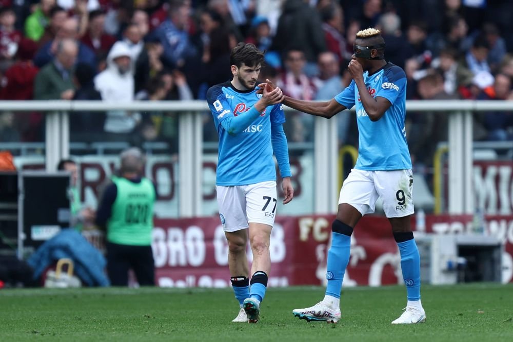Victor Osimhen sau Khvicha Kvaratskhelia? Cine dintre cei doi de la Napoli este cel mai bun jucător din Serie A în acest sezon_3