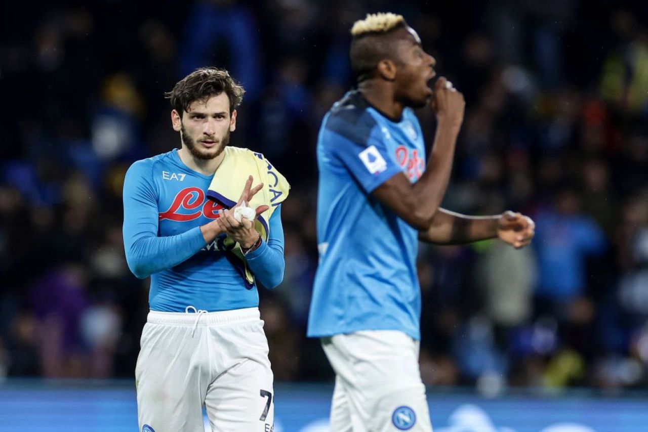 Victor Osimhen sau Khvicha Kvaratskhelia? Cine dintre cei doi de la Napoli este cel mai bun jucător din Serie A în acest sezon_9