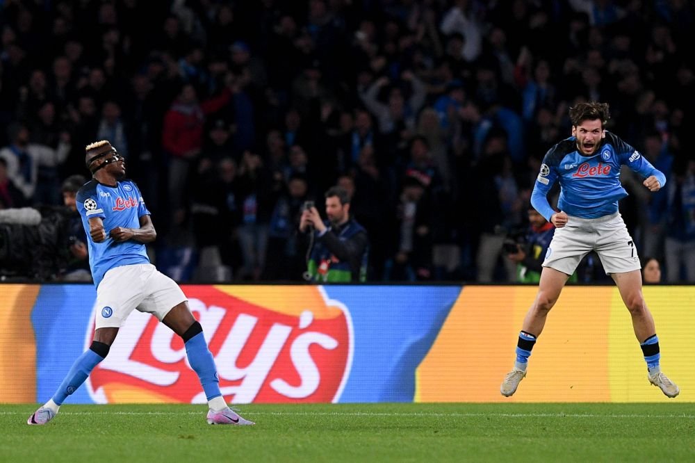 Victor Osimhen sau Khvicha Kvaratskhelia? Cine dintre cei doi de la Napoli este cel mai bun jucător din Serie A în acest sezon_13