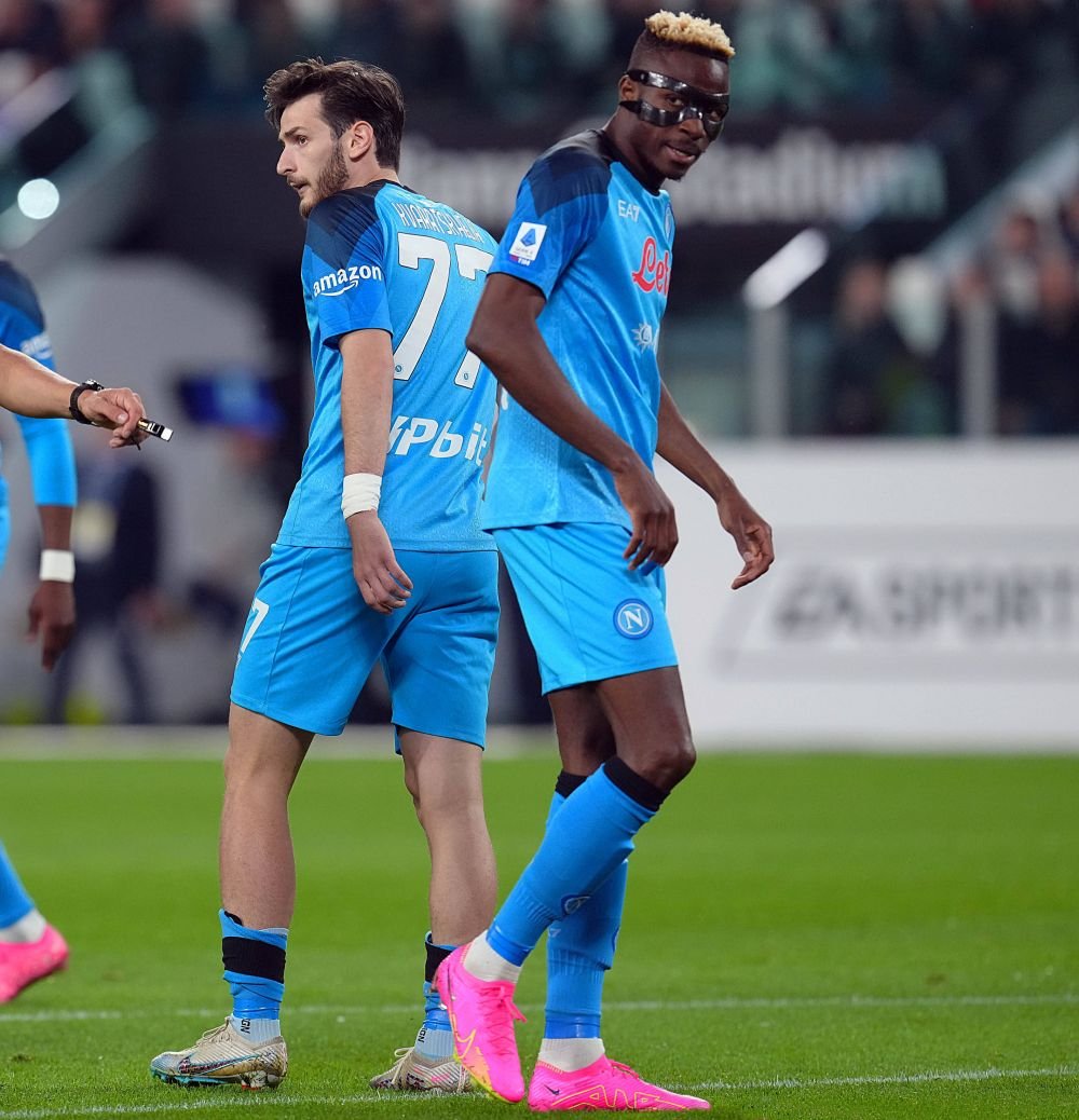 Victor Osimhen sau Khvicha Kvaratskhelia? Cine dintre cei doi de la Napoli este cel mai bun jucător din Serie A în acest sezon_17