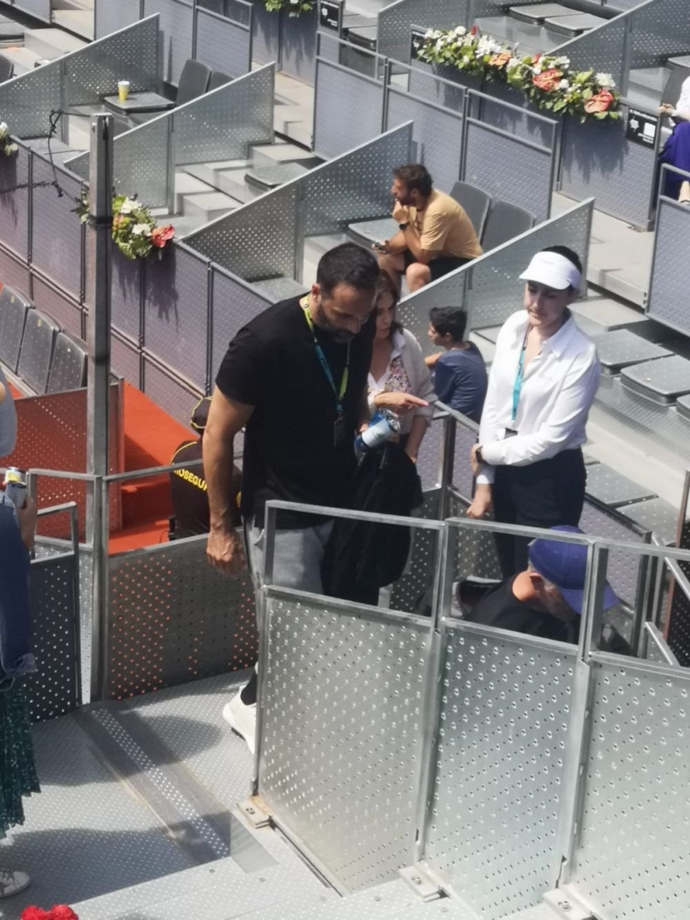 Susținută peste tot! Ion Țiriac jr., spectator de lux la prima victorie a Soranei Cîrstea din Madrid, în 2023_2