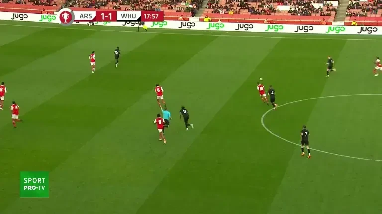 Arsenal - West Ham: gol Marshall