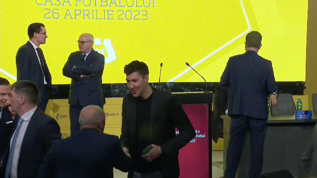Costel Pantilimon, o adevărată apariție la Adunarea Generală FRF!_3