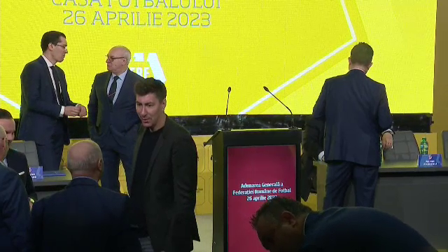 Costel Pantilimon, o adevărată apariție la Adunarea Generală FRF!_15