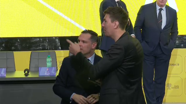 Costel Pantilimon, o adevărată apariție la Adunarea Generală FRF!_35