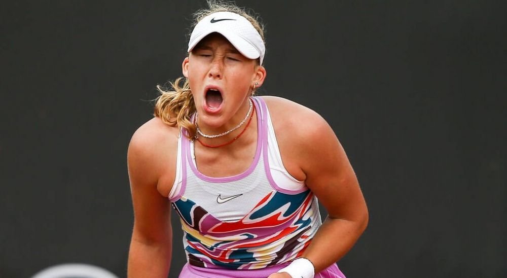 O junioară de 15 ani face furori la Madrid! A învins finalista US Open 2021_17