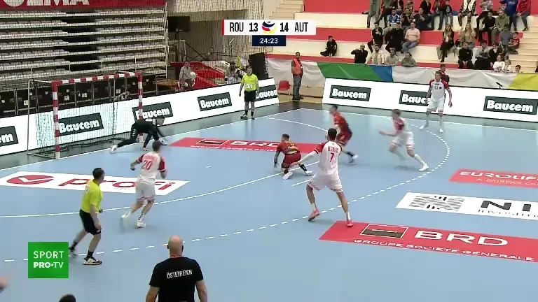 Rom&acirc;nia - Austria 17-19 | Avantaj de două goluri pentru austrieci la pauză