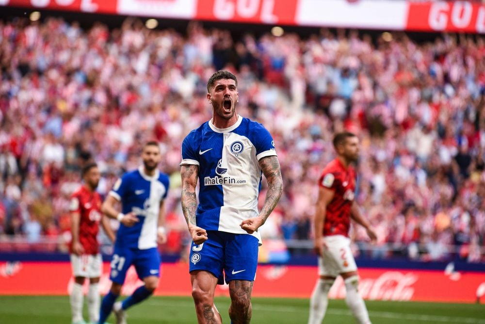 Cum a arătat echipamentul lui Atletico Madrid în ziua în care clubul a împlinit 120 de ani + Diego Simeone o amenință pe Real Madrid!_8