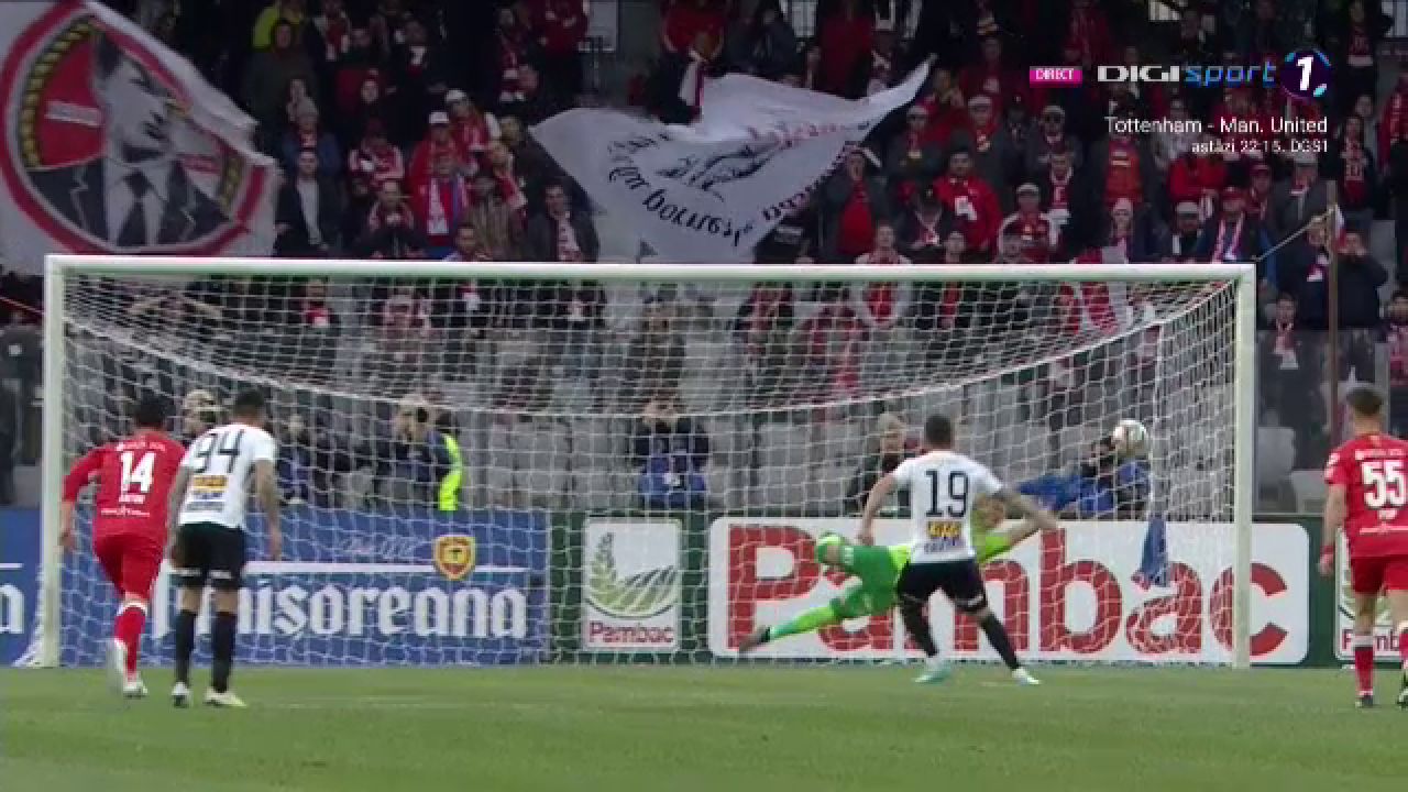 Cupa României | U Cluj - UTA Arad 1-0 | VAR-ul îi trimite pe ardeleni în finală! Gol anulat și penalty dictat împotriva lui Rednic _5