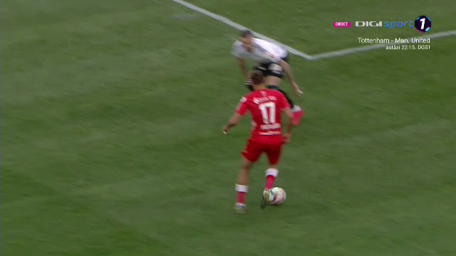 Supergolul înscris de Postolachi a fost anulat de VAR, în 'U' Cluj - UTA! Motivul pentru care arbitrul a anulat reușita_16