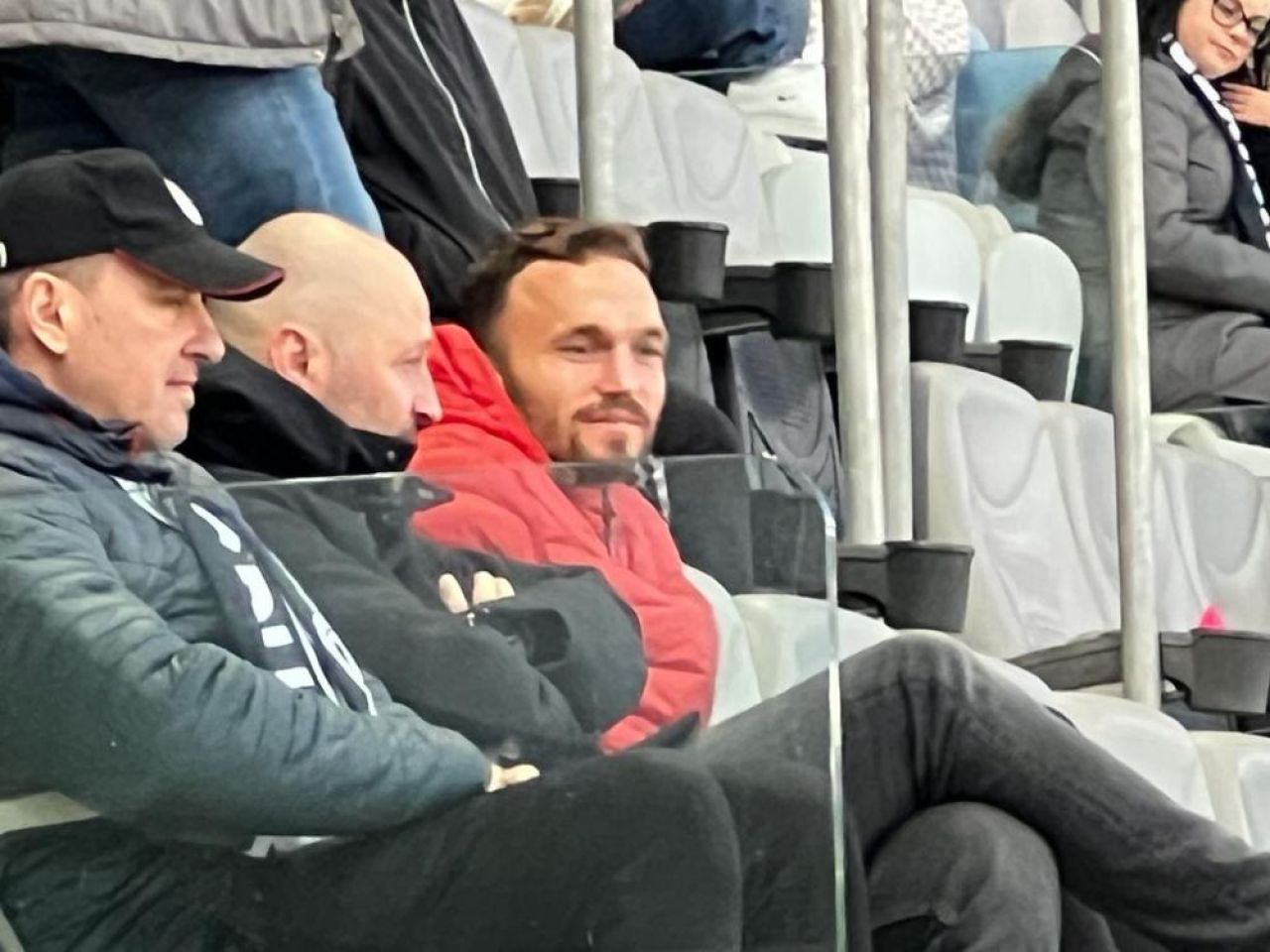 Surpriză! Jucătorul din lotul lui Dan Petrescu, prezent la 'U' Cluj - UTA Arad_1